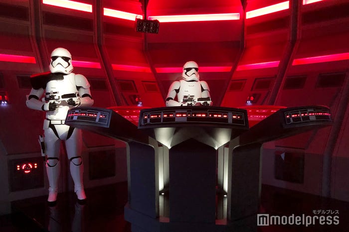 「スター・ウォーズ:ライズ・オブ・ザ・レジスタンス」(C)モデルプレス(C)Disney/Lucasfilm Ltd. (C)& TM Lucasfilm Ltd.