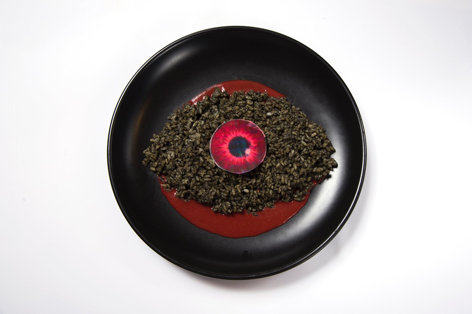 「東京喰種」コラボカフェが池袋パルコに　隻眼カレーや“美食家”のムースまで戦慄モノのリアルさ