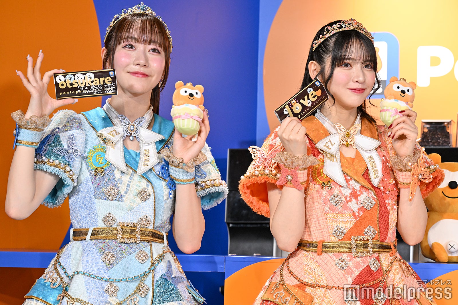 真中まな、鎮西寿々歌（C）モデルプレス