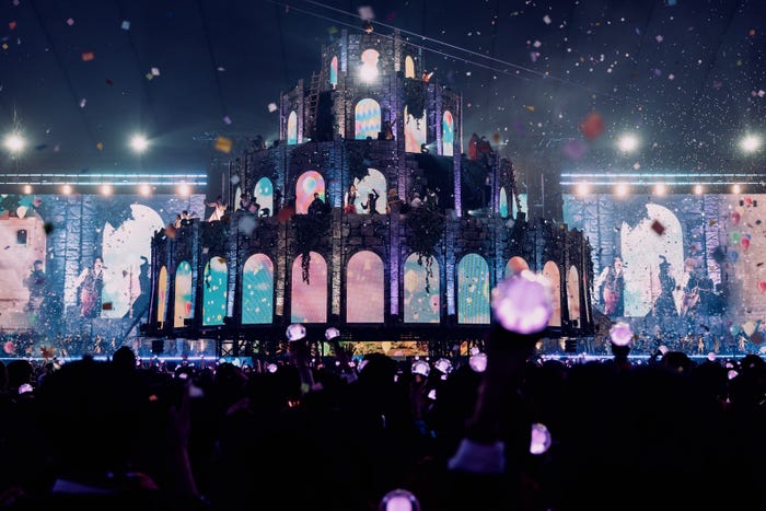 Mrs. GREEN APPLE(C)Jordan Curtis Hughes