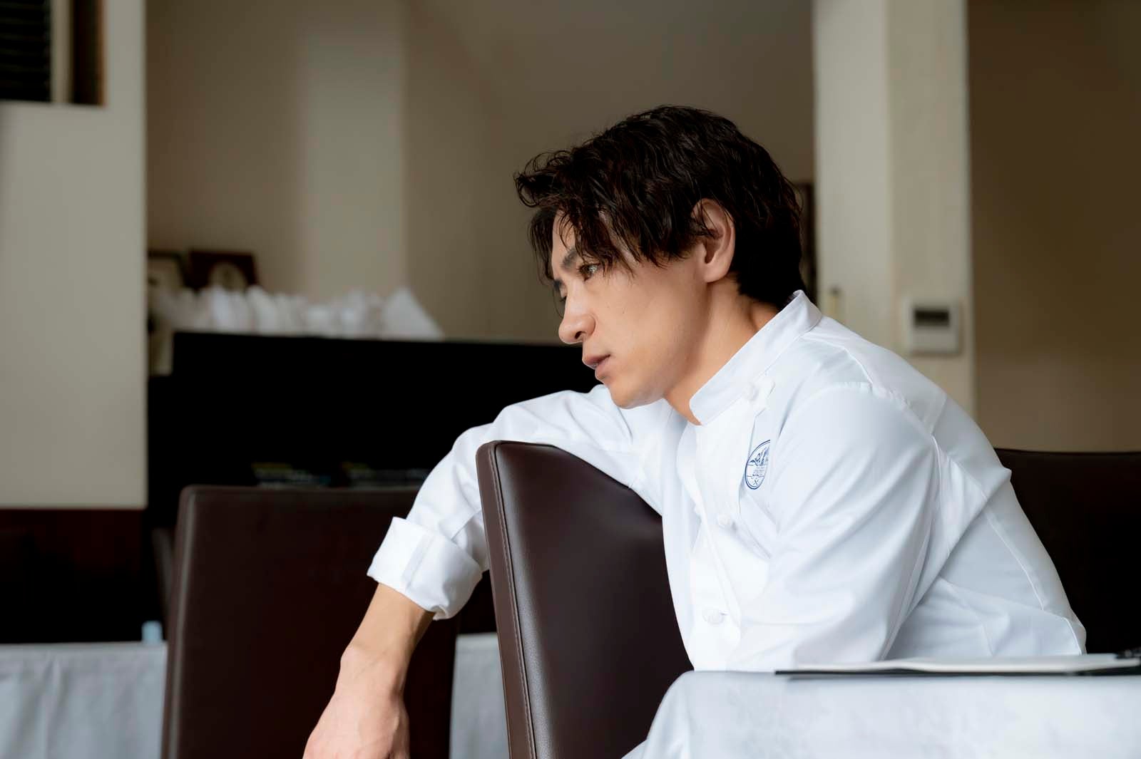 細田善彦「フェルマーの料理」第6話より（C）TBS