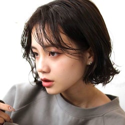 30代に似合う大人の黒髪ショート集 女性の魅力が上がる人気のおすすめスタイル モデルプレス 30代に似合う大人の黒髪ショート集 女性の魅力が上がる人気のおすすめスタイル モデルプレス