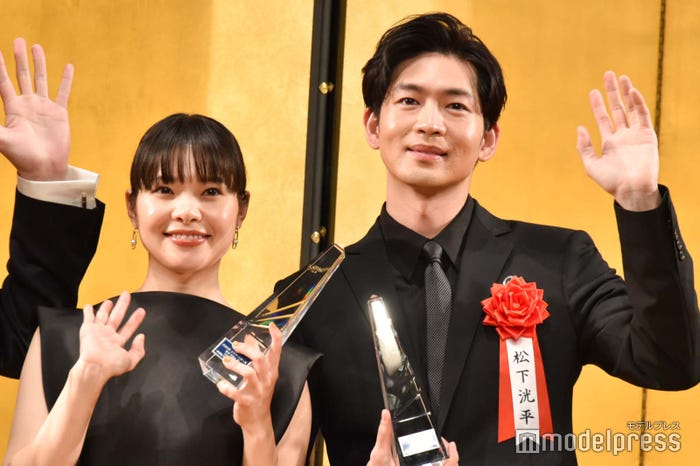 岸井ゆきの、松下洸平(C)モデルプレス