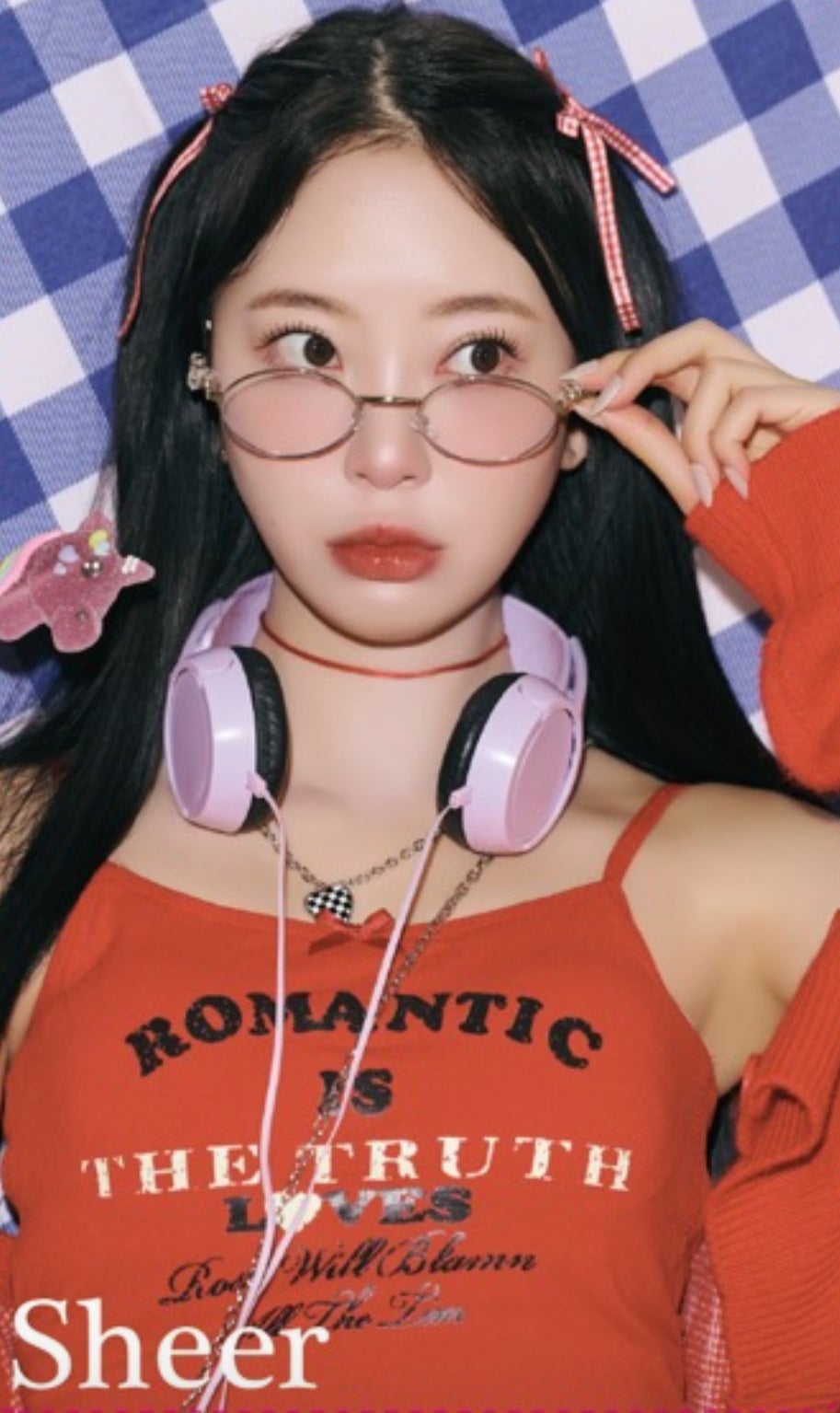 堀未央奈、デジタルフォトブック決定 全69ページで“レトロオシャレ”を表現【Sheer】