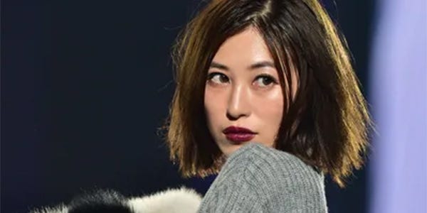 山本優希、誕生日に夫・三浦力からサプライズ 軽井沢旅行&ベッドでのお祝いショット公開「私はとても幸せです」 - モデルプレス