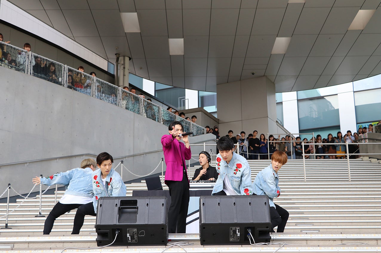 SKY-HI「MAXI SINGLE“Snatchaway ／ Diver’s High”」リリース記念ミニライブより（提供写真）