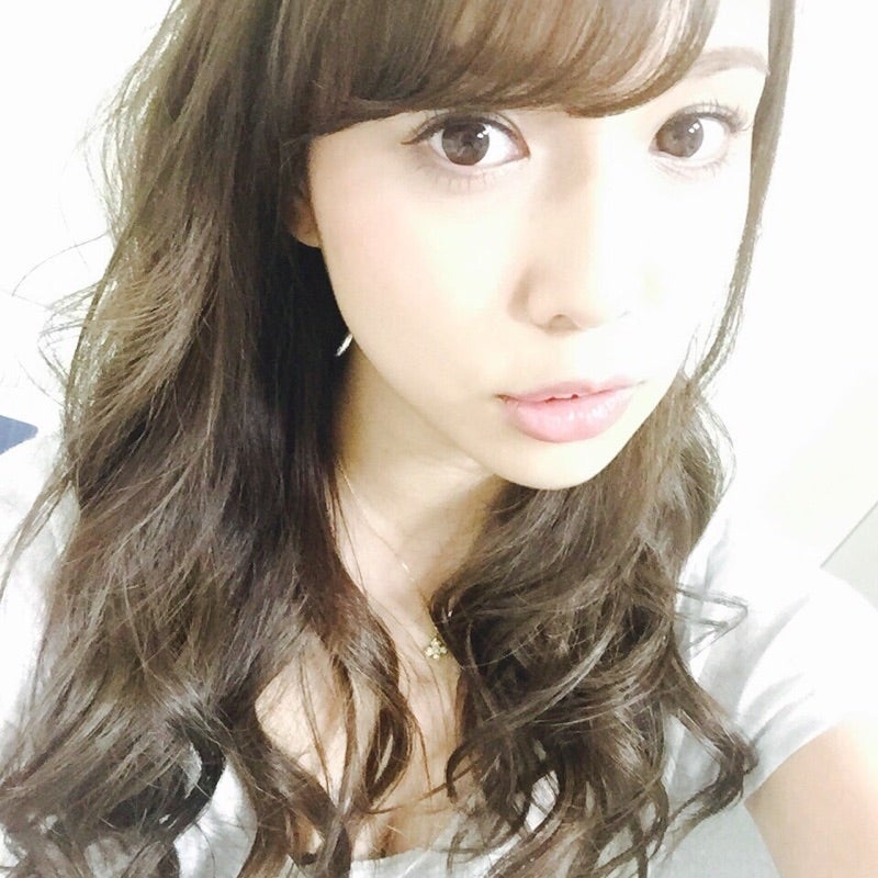 丸高愛実／画像提供：avex