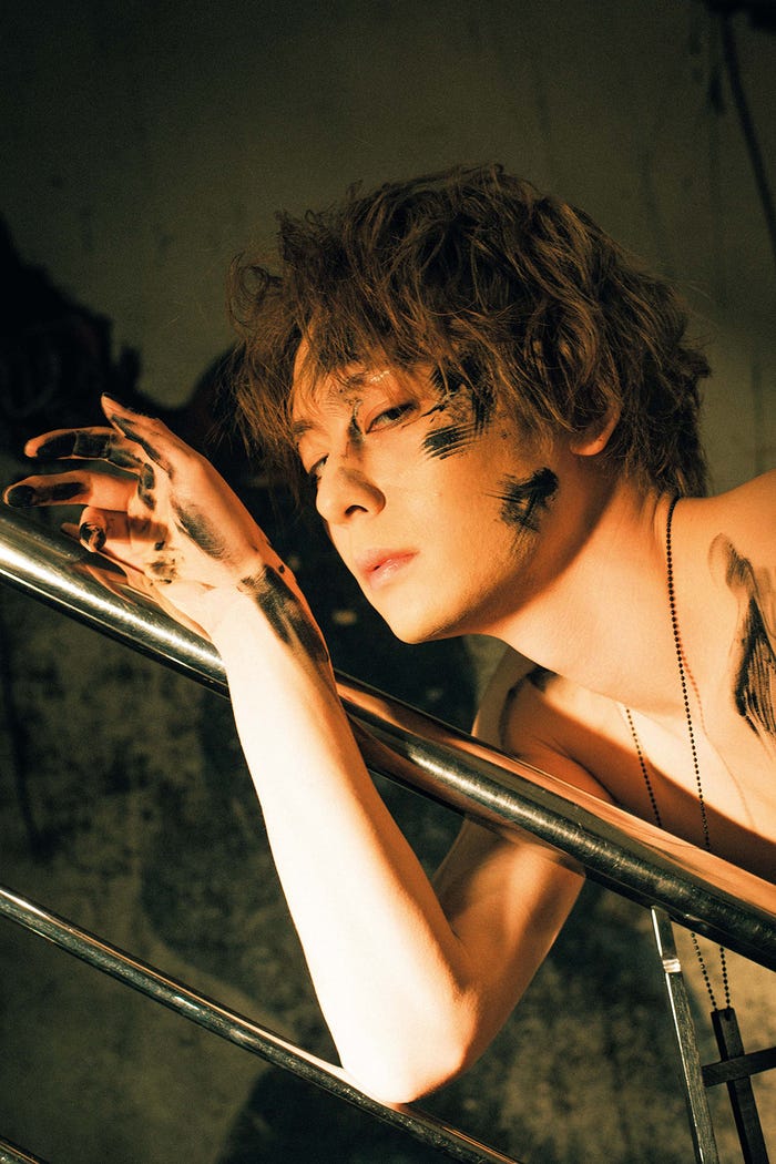 犬飼貴丈 2nd写真集「蕩れ」(提供写真)