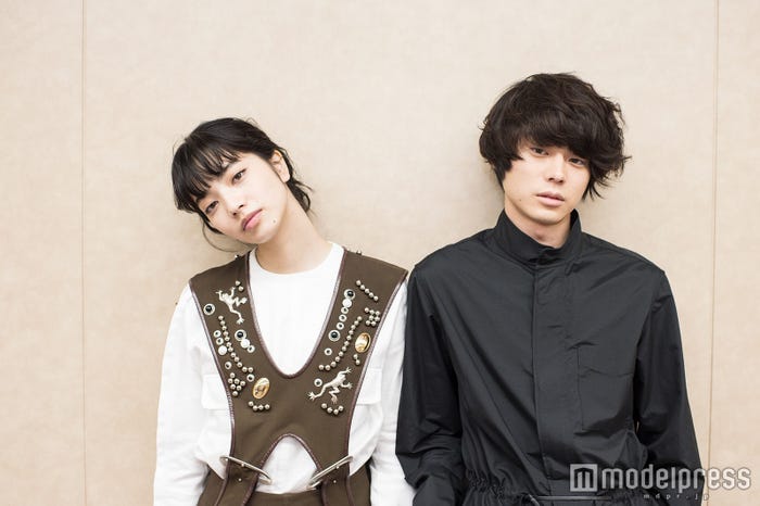 小松菜奈、菅田将暉 (C)モデルプレス