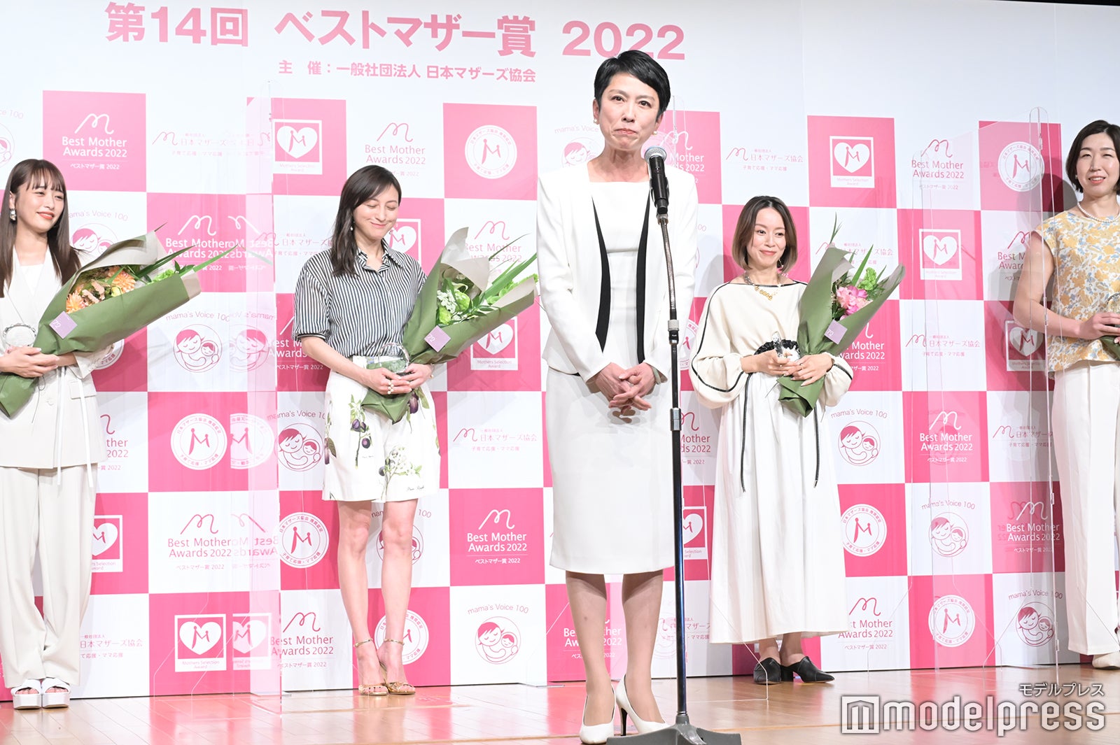 日本マザーズ協会特別顧問を務める蓮舫 （C）モデルプレス