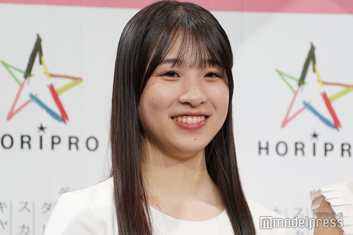 松岡香穂さん(C)モデルプレス