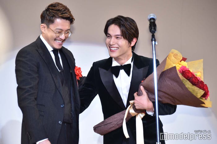 小栗旬、中川大志 (C)モデルプレス