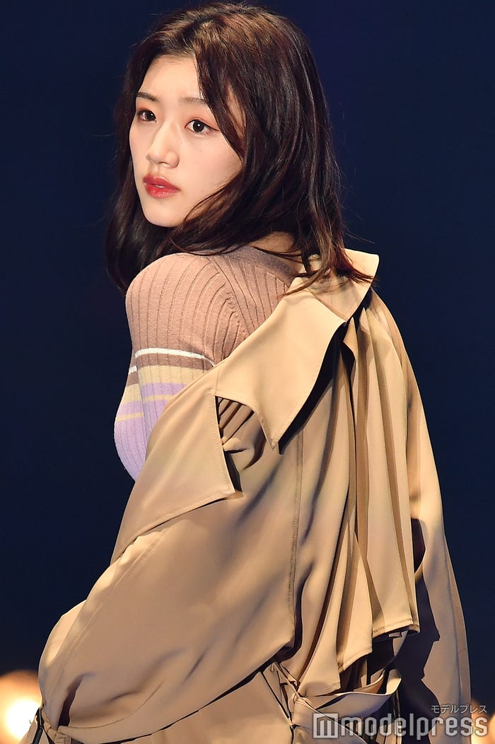 佐々木美玲(C)モデルプレス