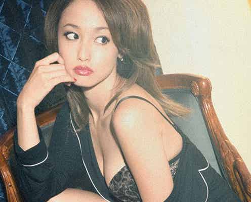 沢尻エリカ、豊満美バストあらわなSEXYランジェリーで色気全開