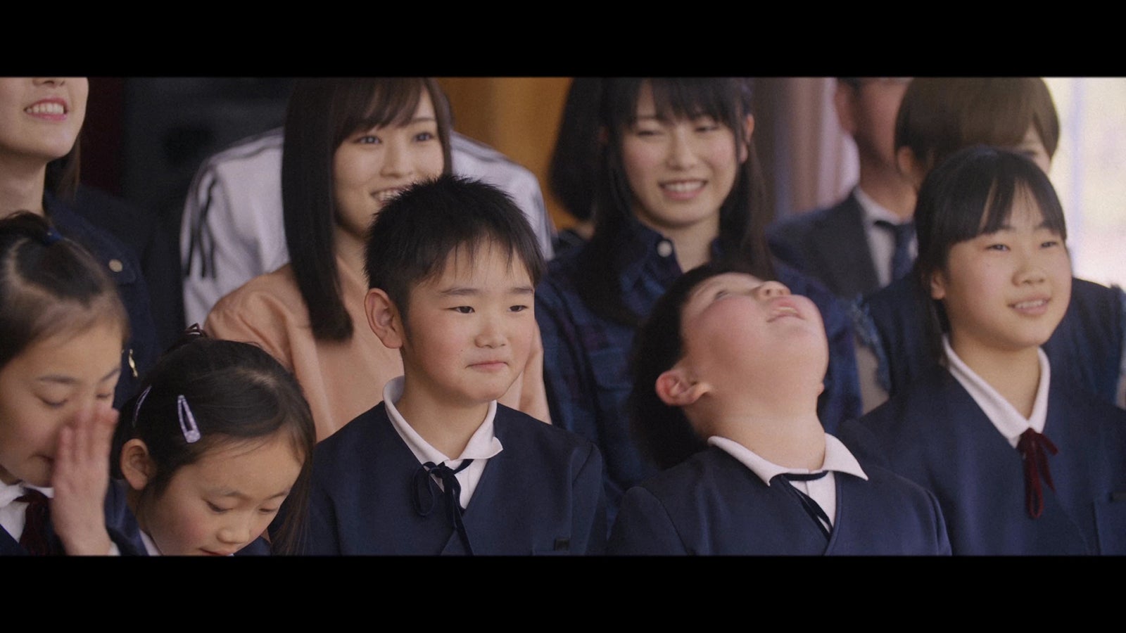 AKB48「願いごとの持ち腐れ」MVより（C）AKS