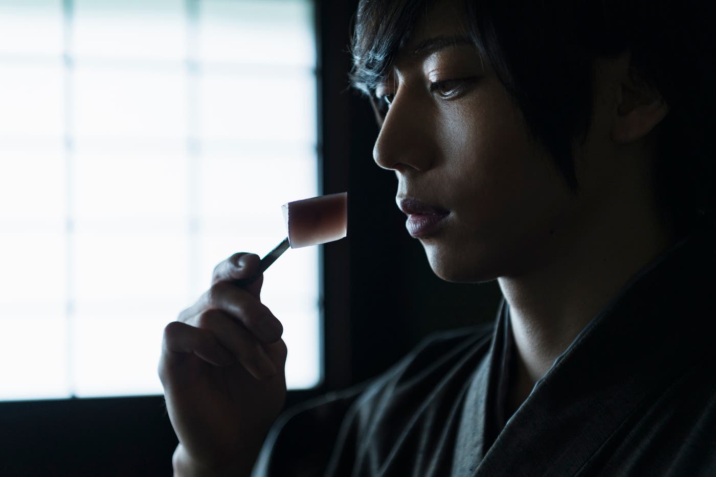 「文豪ノスタルジア 染谷俊之x谷崎潤一郎 陰翳礼讃」より