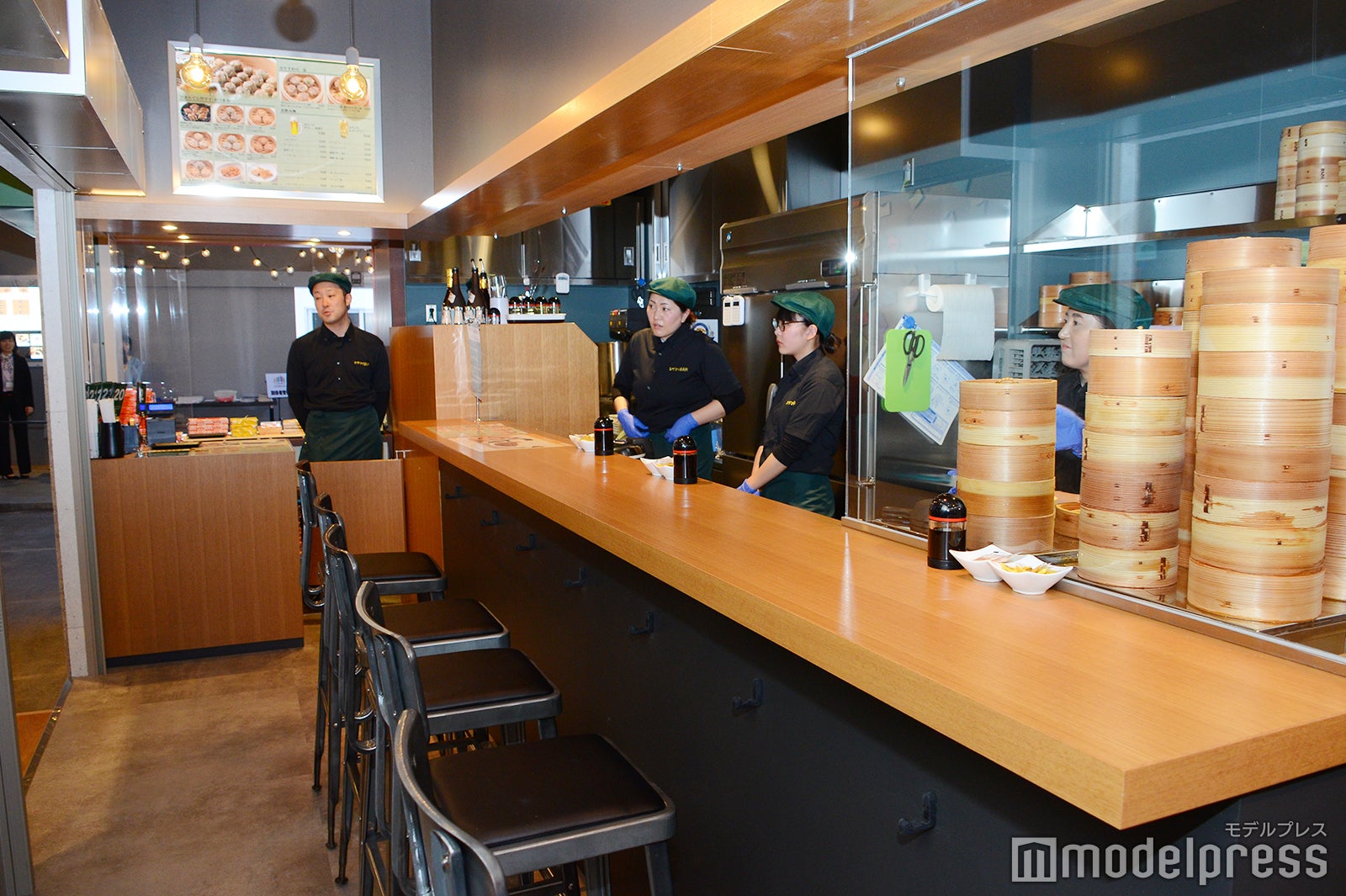 横浜駅東口POST STREET（C）モデルプレス