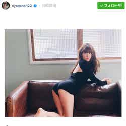 小嶋陽菜の“マシュマロヒップ”に視線集中 SEXYグラビアに絶賛の声／Instagramより【モデルプレス】