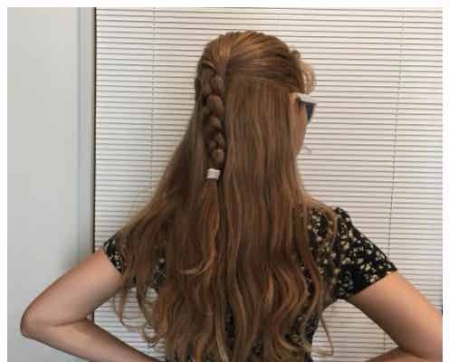 ぺこ、“ビバヒル風”ヘア披露 キュートな90年代ファッションにも注目集まる