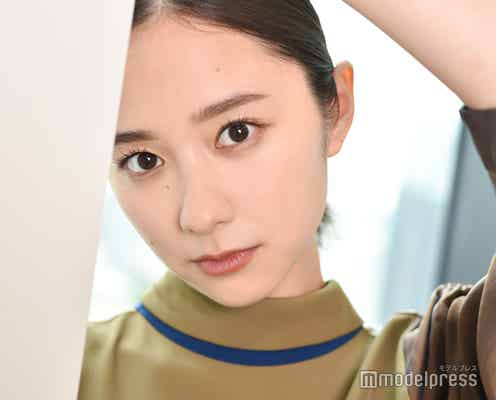 堀田真由「今もずっと葛藤」─それでも役者を続ける理由「今という時間を大切に生きて」に込める思い<「たとえあなたを忘れても」インタビュー後編>