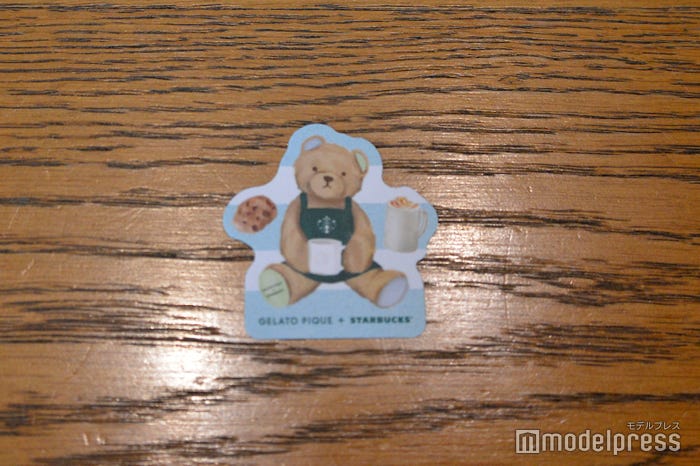 ステッカー(C)モデルプレス