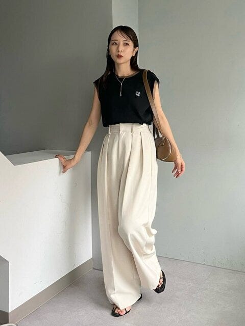 白ワイドパンツ コーデ 白ワイドパンツコーデ3