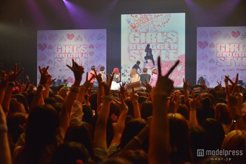 写真撮影の模様