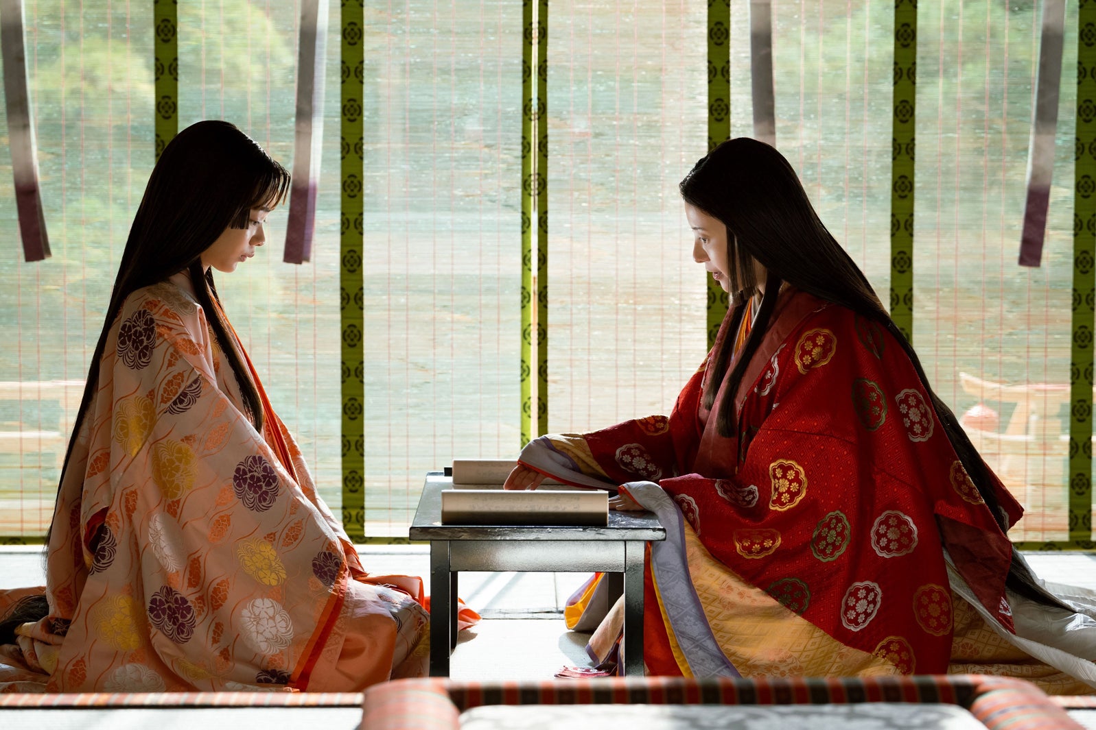 見上愛、吉高由里子「光る君へ」第36話（C）NHK