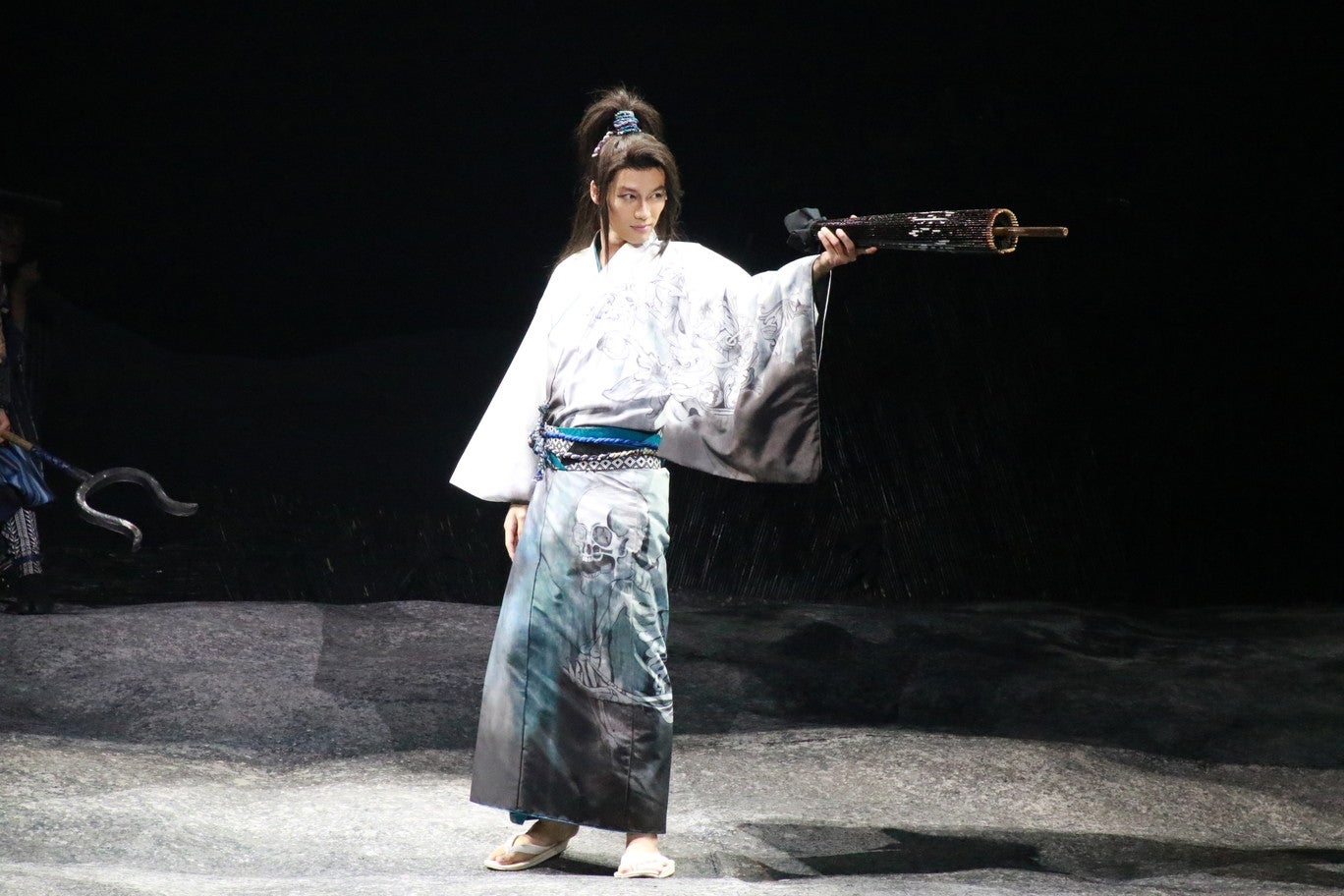 『髑髏城の七人』の“Season月”＜上弦の月＞より （提供写真）