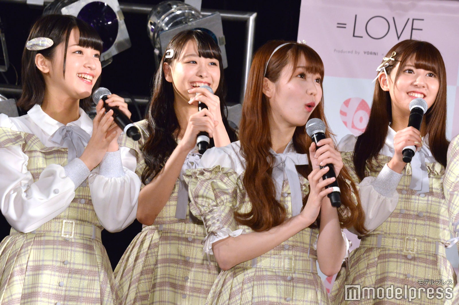 佐々木舞香、瀧脇笙古、大谷映美里、佐竹のん乃 （C）モデルプレス