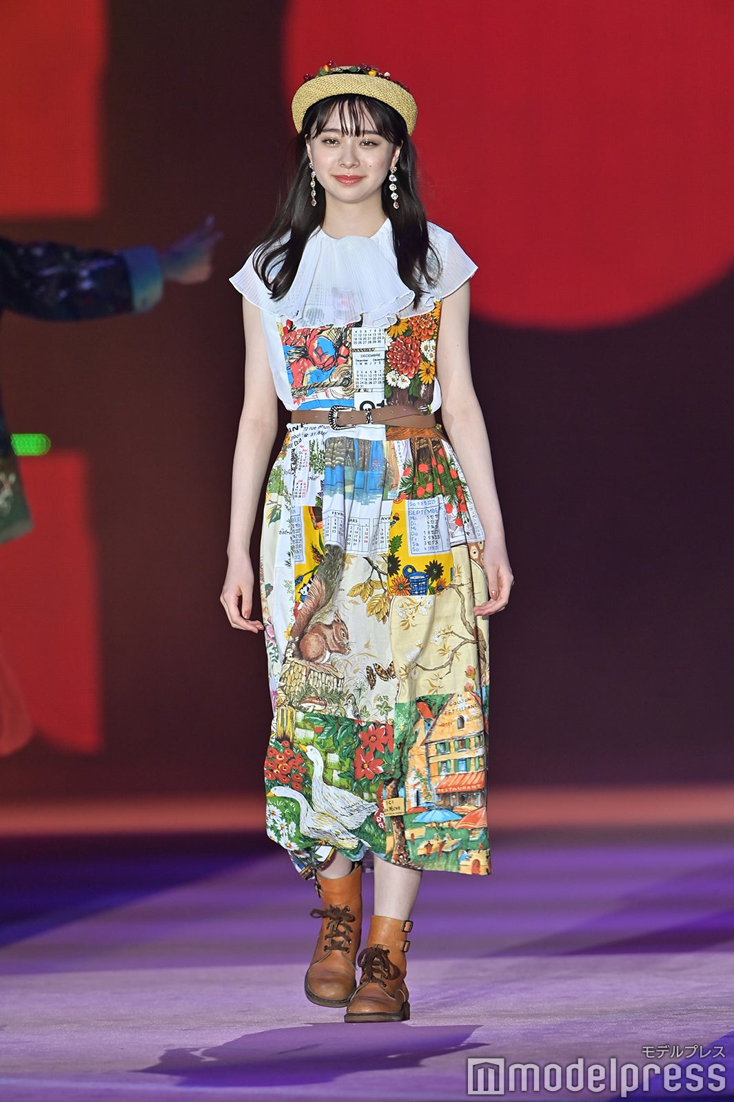 （C）モデルプレス