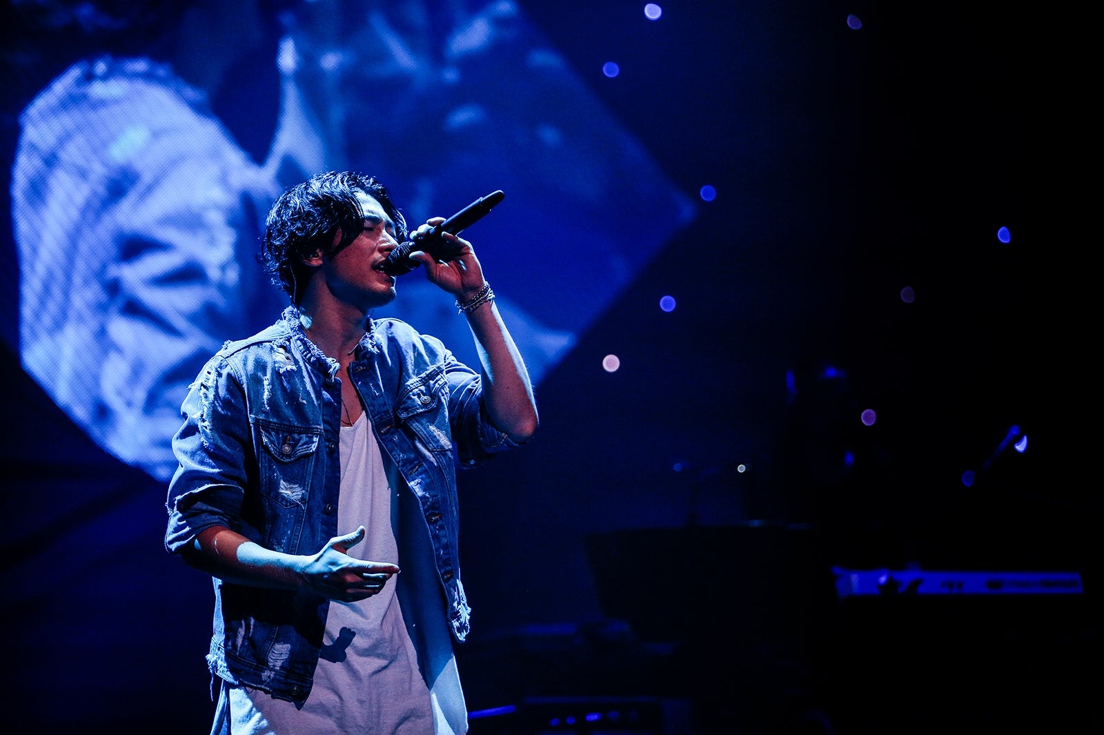 DEAN FUJIOKA（撮影：HIRO KIMURA）