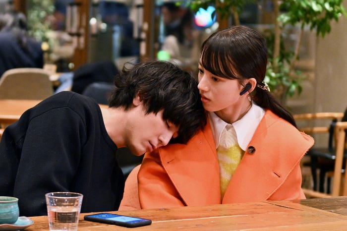 間宮祥太朗、清原果耶/「ファイトソング」第4話より(C)TBS