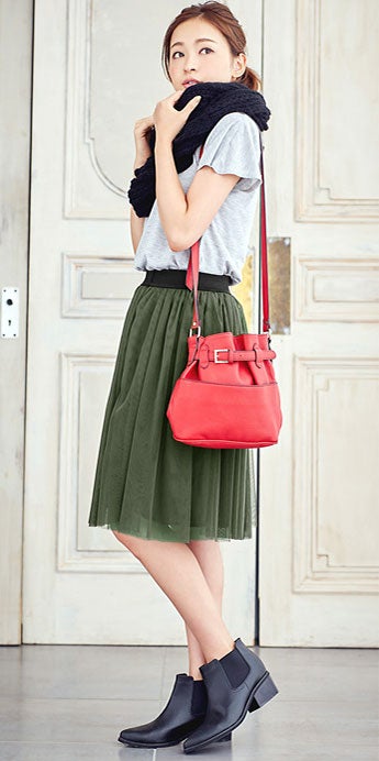 膝丈チュールスカート「Pierrot」1,438円（税込）／画像提供：Pierrot