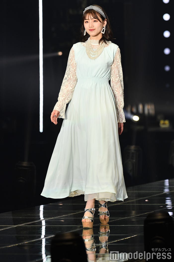 佐々木美玲(C)モデルプレス