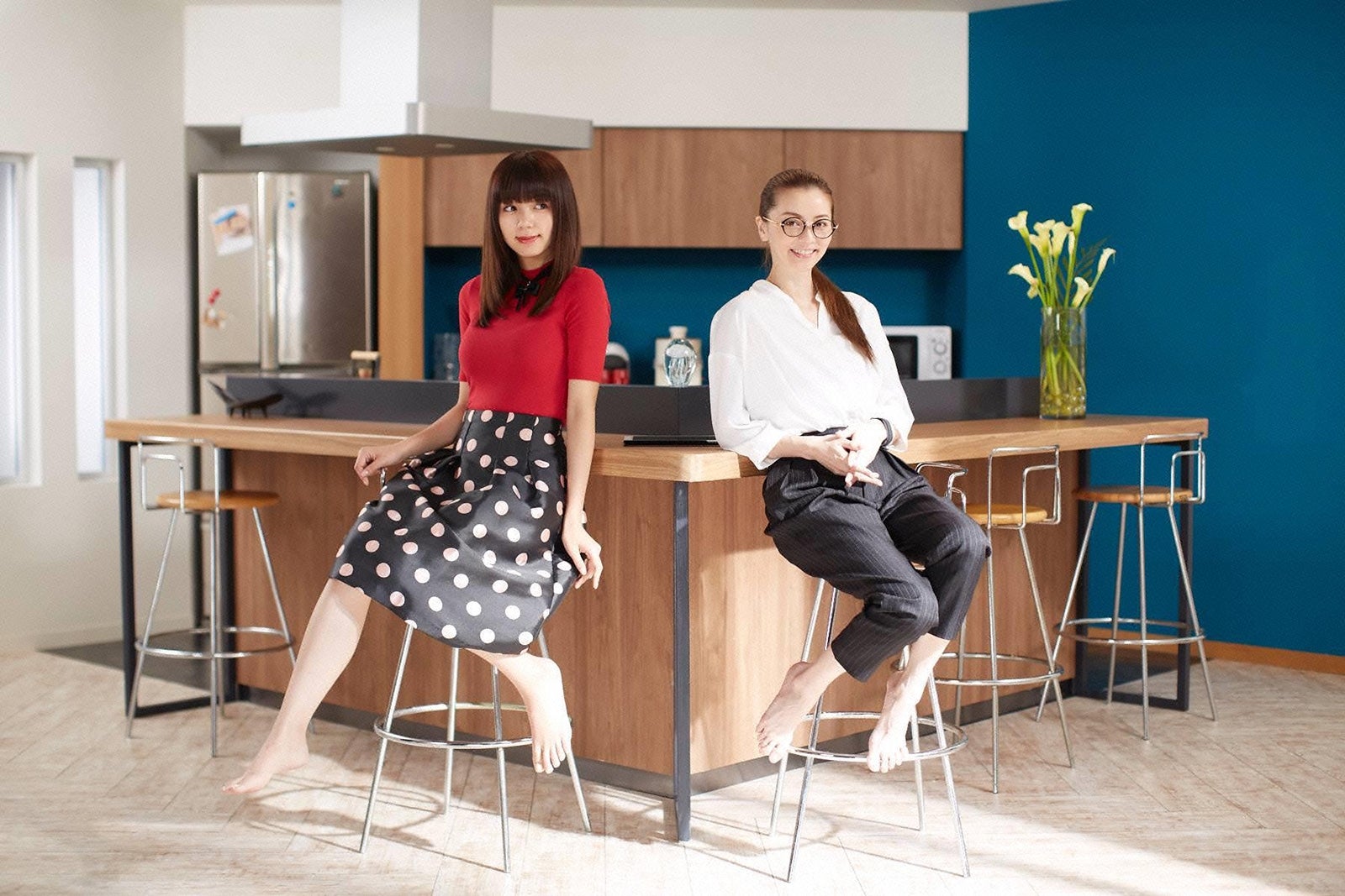 （左から）池田エライザ、香里奈（C）フジテレビ