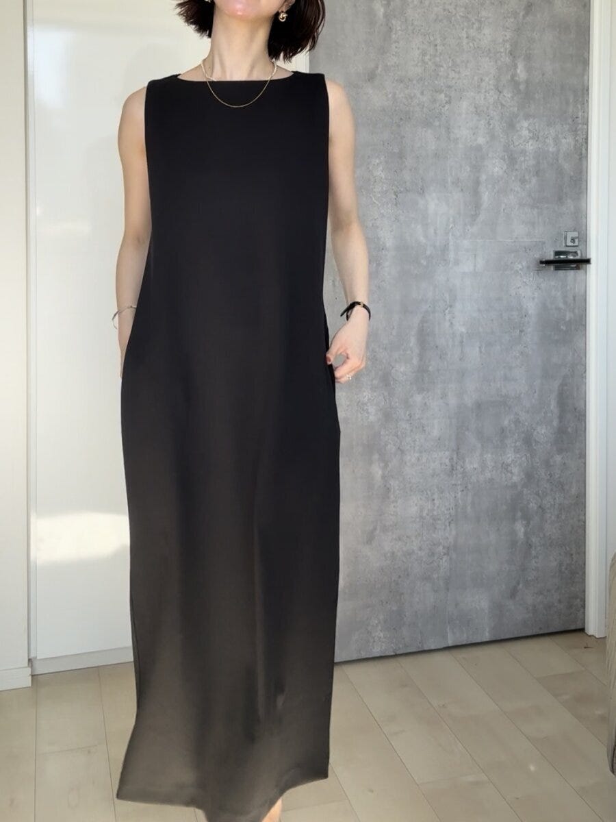 ユニクロクレープジャージーワンピースノースリーブ　XLサイズ着用