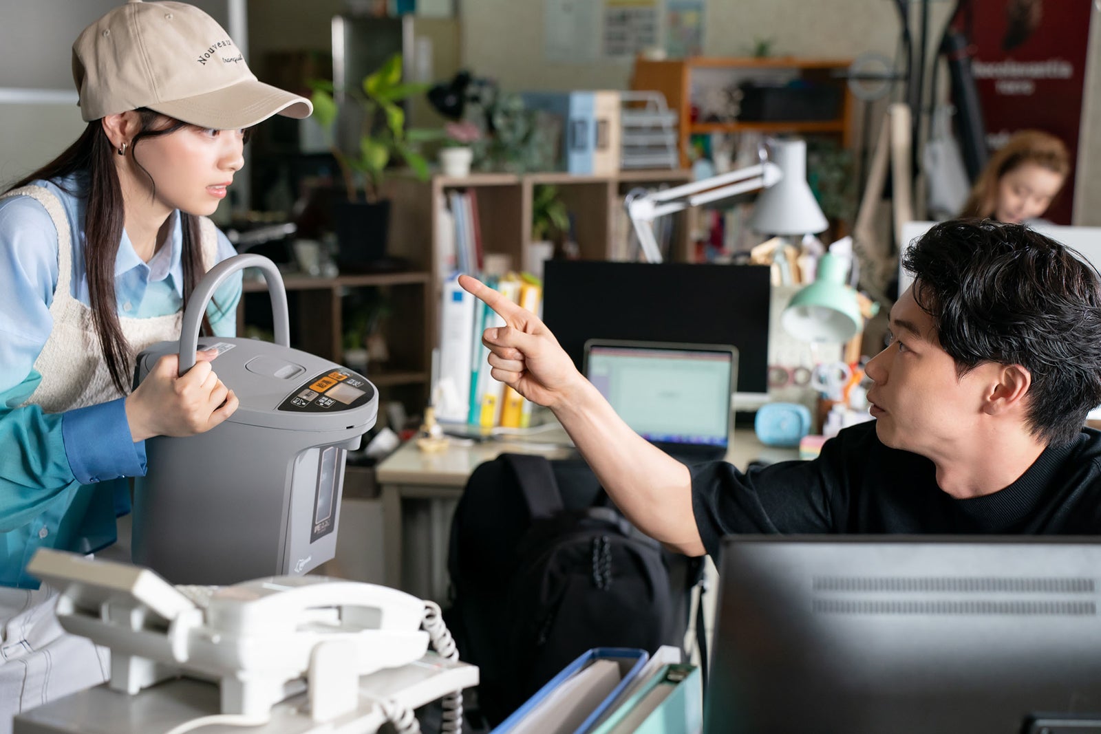 西野七瀬、笠松将「ポケットに冒険をつめこんで」第1話より（C）「ポケットに冒険をつめこんで」製作委員会