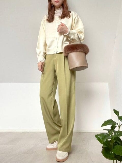 カーディガン　コーデ　秋冬