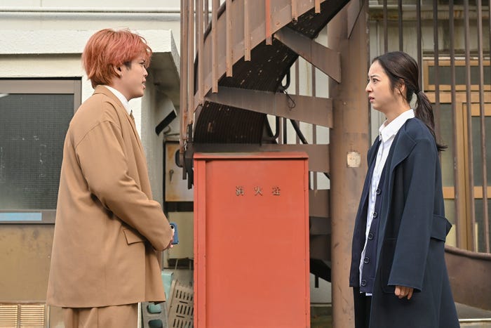 吉澤閑也、佐々木希「地獄の果てまで連れていく」第10話(C)「地獄の果てまで連れていく」製作委員会