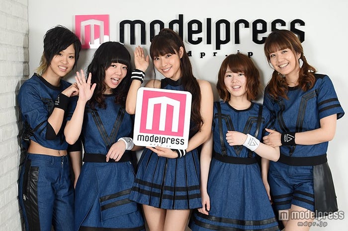 LAGOON/(左から)NANA.、YUKINO、MIORI、yuri、RINO