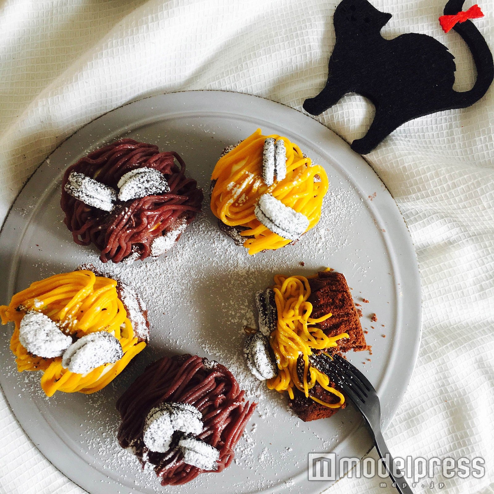 オレオをのせて完成！／画像提供：柏原歩