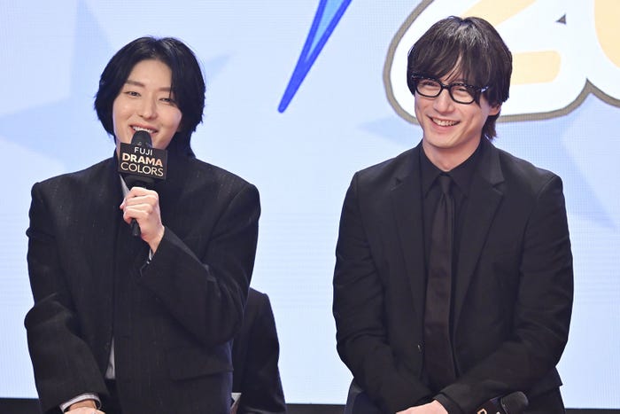 イ・ジュンギ、坂口健太郎(C)フジテレビ