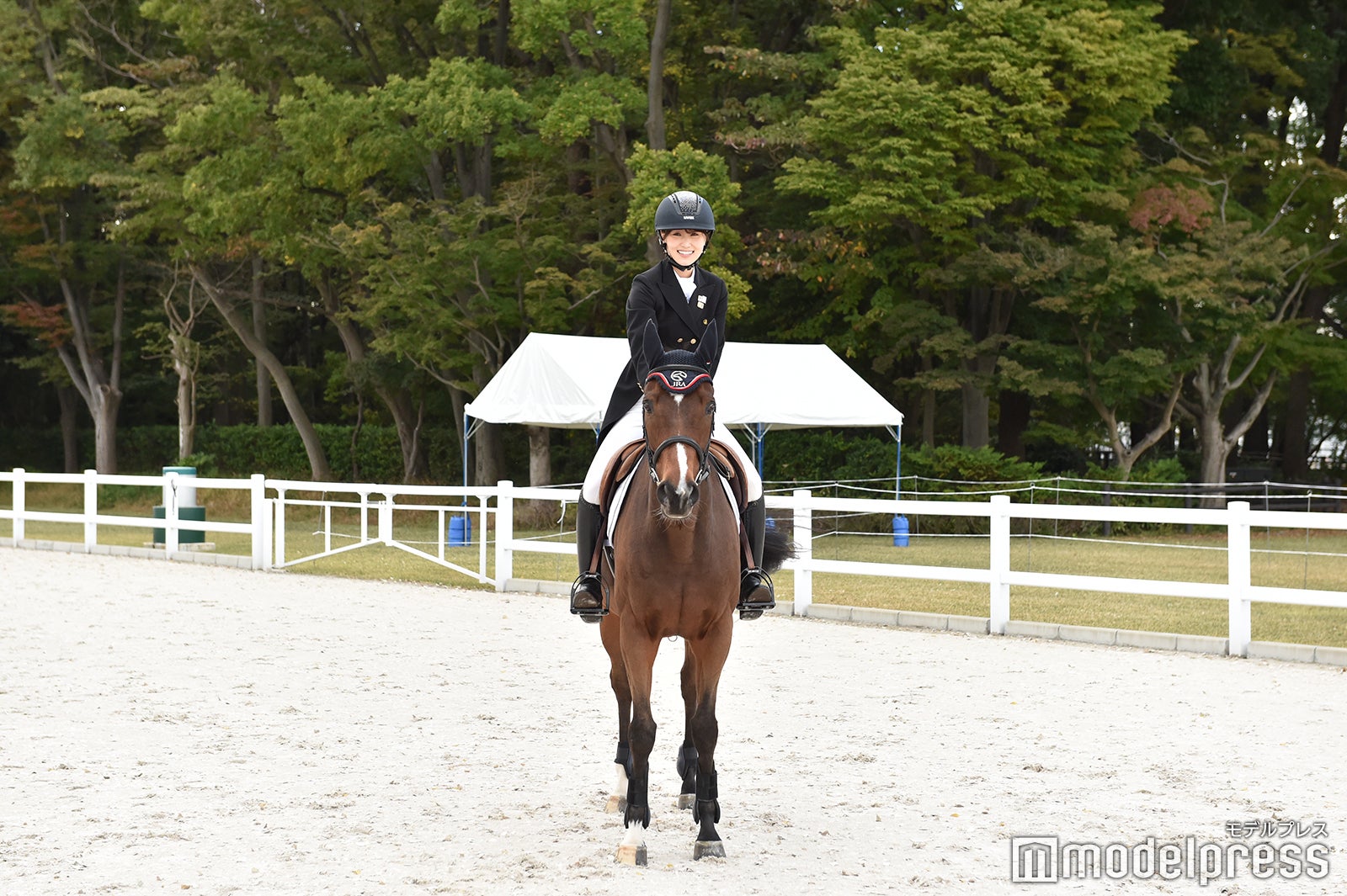 菅井友香（C）モデルプレス