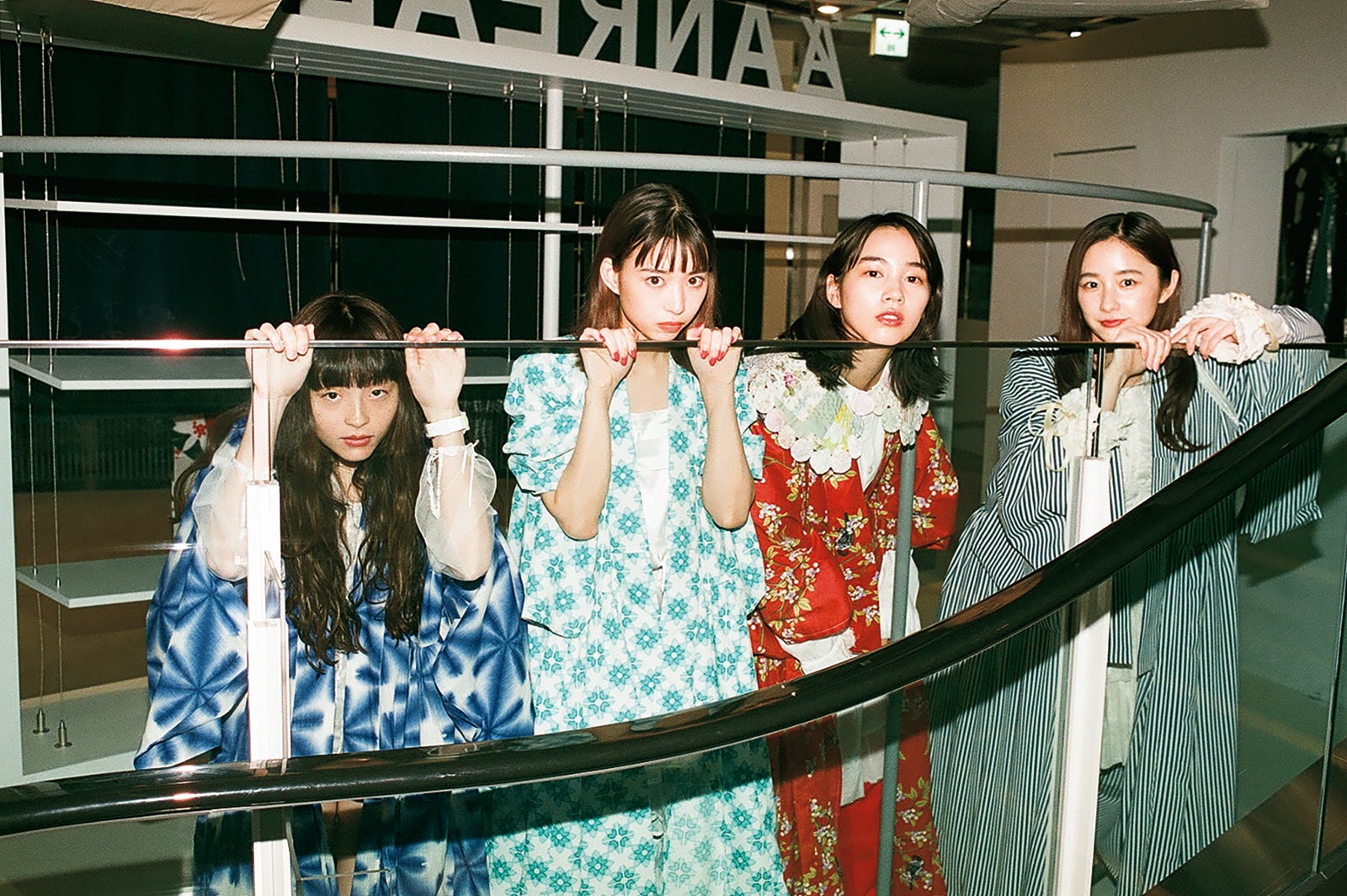 モトーラ世理奈、森川葵、のん、堀田真由／撮影：川島小鳥