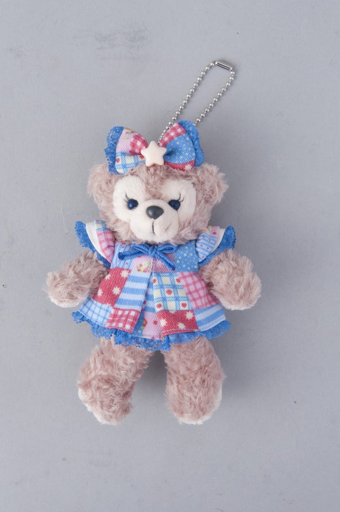 ぬいぐるみバッジ1900円(C)Disney