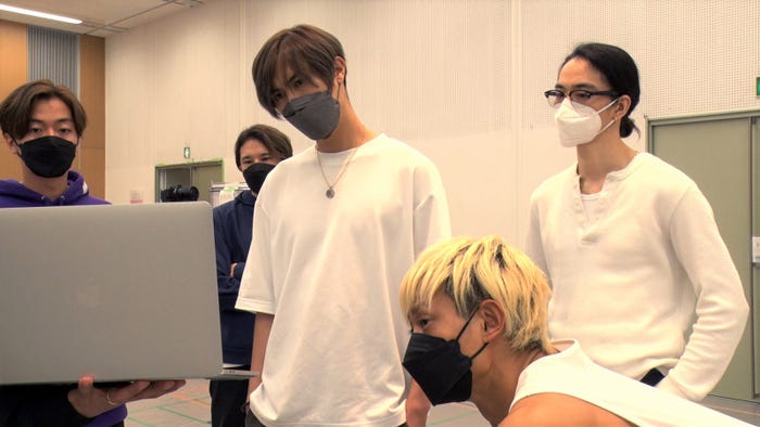 A.B.C-Z(左から)河合郁人、五関晃一、橋本良亮、塚田僚一、戸塚祥太(C)フジテレビ