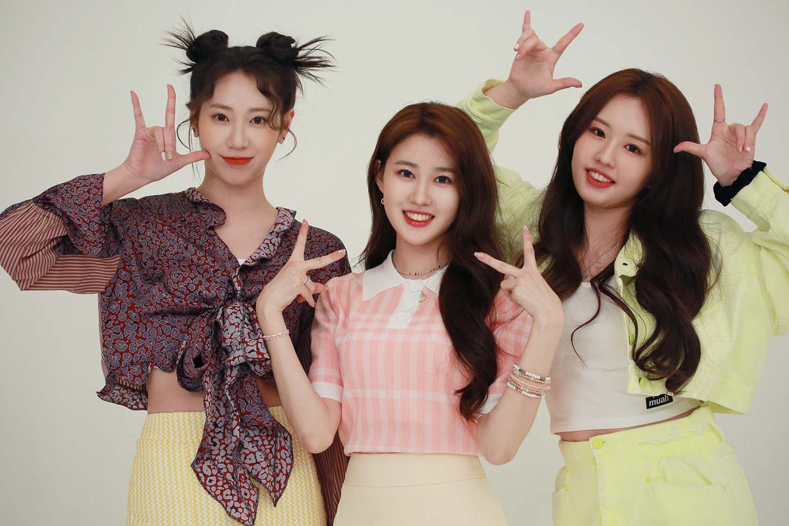 （左から）エルバ、アラ、ハナ（提供写真）