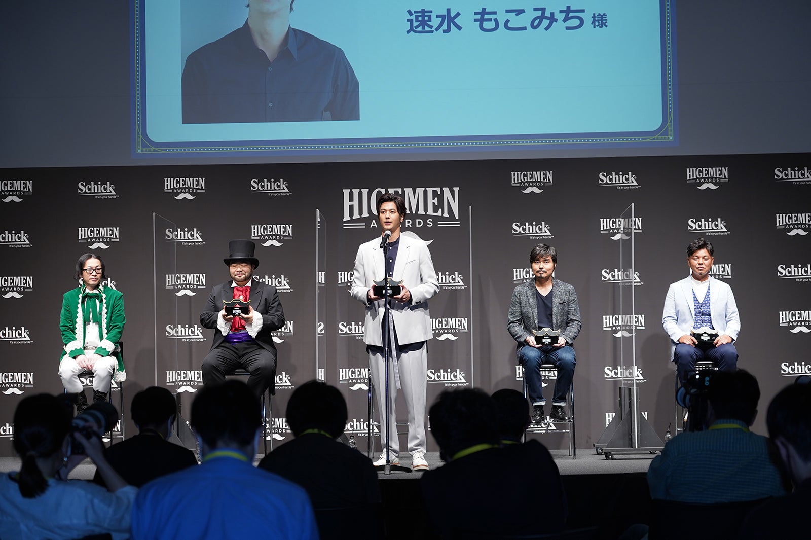 （左から）髭男爵、速水もこみち、小澤征悦、城彰二（提供写真）