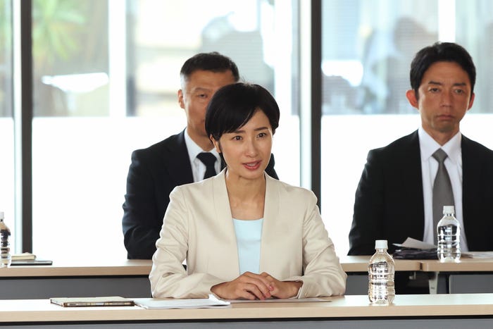 映美くらら「ブルーモーメント」第9話より(C)フジテレビ